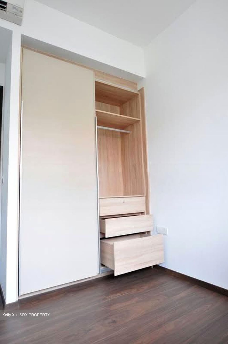 E Maison (D13), Apartment #576918121